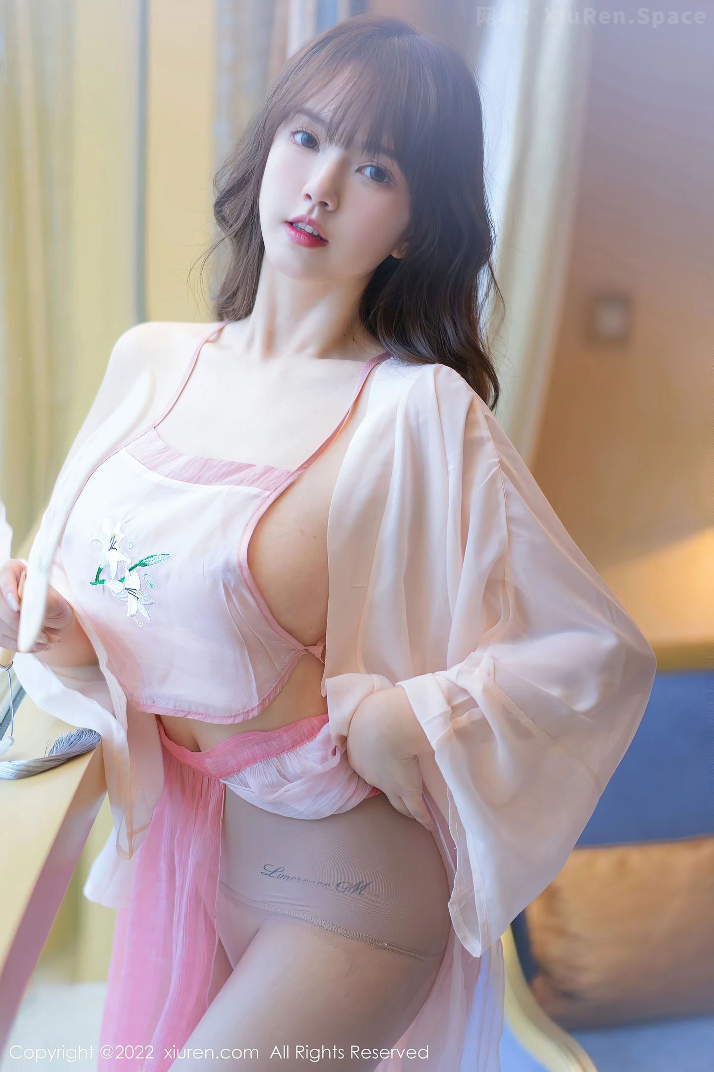 图片[6]-[XiuRen秀人网] VOL.5148 模特张思允Nice私房浅色轻透古装服饰半脱秀完美身材诱惑写真47P-秀人网官方网站